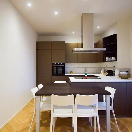 Sibilla - Via Piella 14 Apartmán