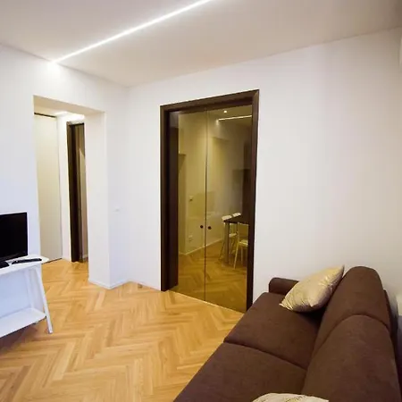 Sibilla - Via Piella 14 Apartman *