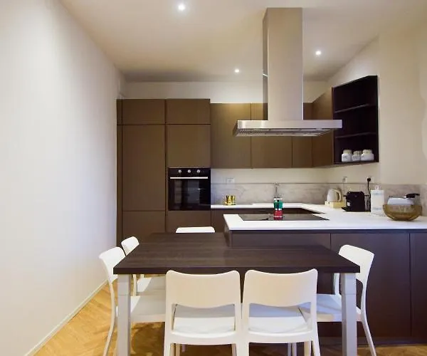 Sibilla - Via Piella 14 Apartment